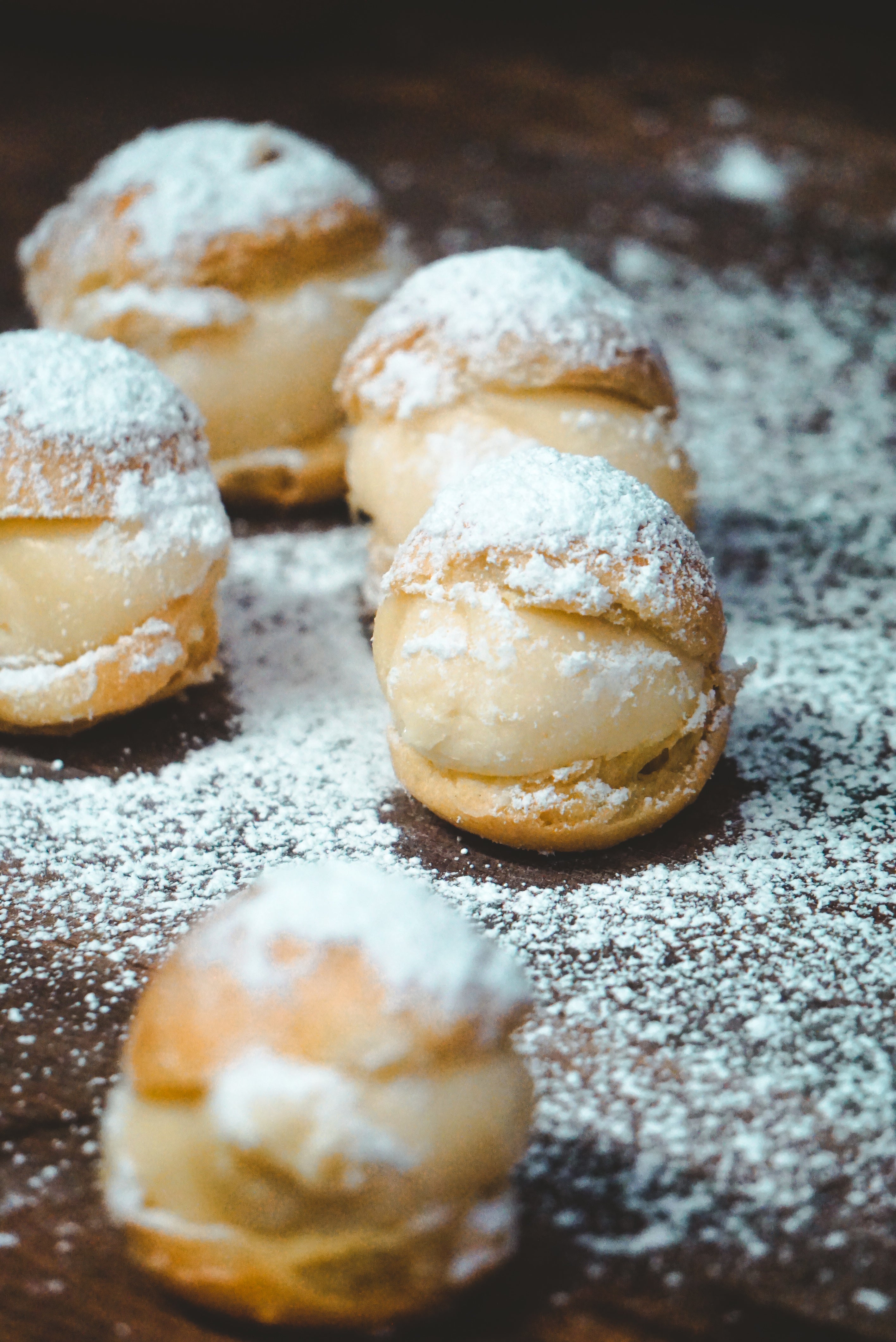 sugar cream puffs